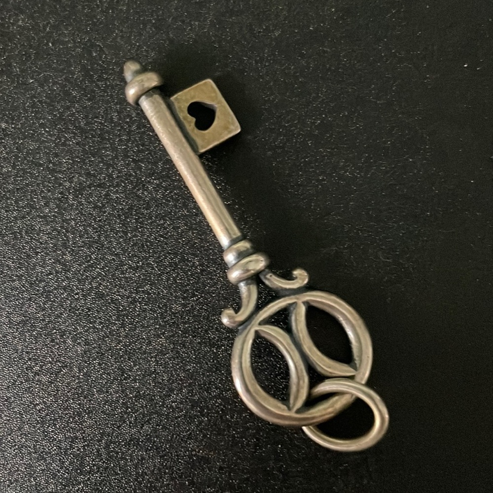 James Avery devotion key pendant